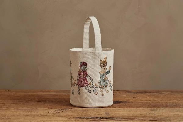 Win Fall Feathers Tissue Box Cover Giveaway