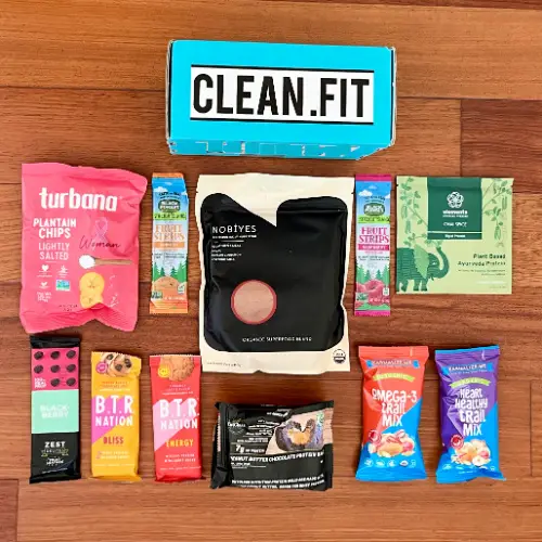 Win Subscription Box Sunday: Clean Fit April Box Giveaway