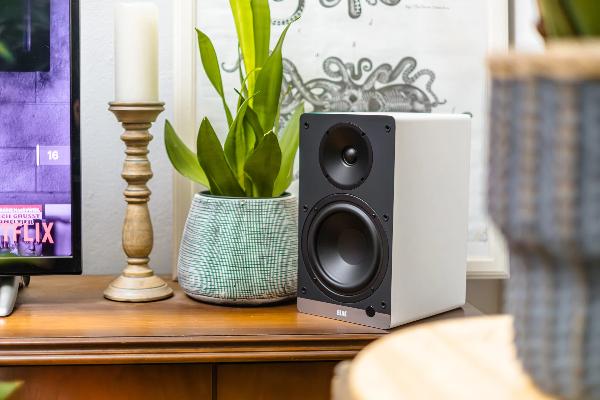 Win ELAC: ConneX DCB61 Giveaway