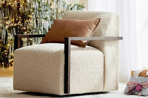 Win The Bassett’s $10,000 Holiday Giveaway