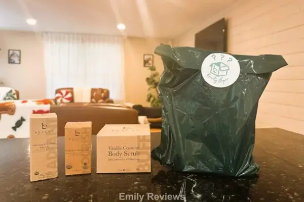 Win Emily Reviews: Beauty By Earth Giveaway