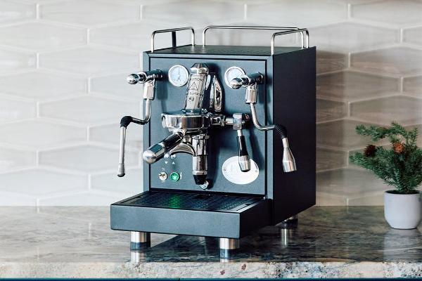 Win Whole Latte Love: Exclusive ECM Mechanika Max December Giveaway