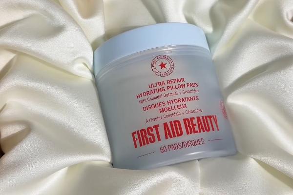 Win First Aid Beauty: PR Box Giveaway