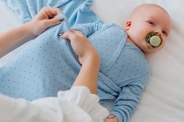 Win A Newborn Essentials Bundle Giveaway