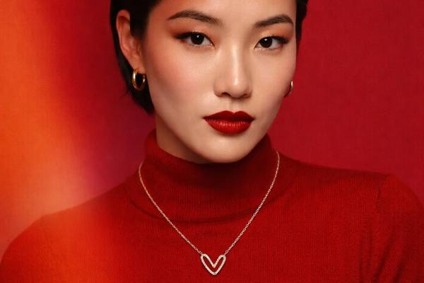 Win The Olivia & Jackson Open Heart Necklace Giveaway