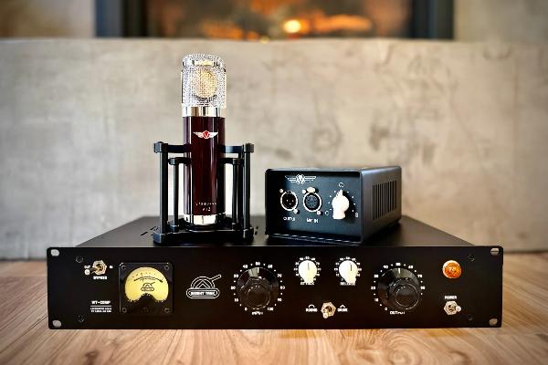 Win Vanguard V13 gen2 + Locomotive Audio WT-COMP Giveaway