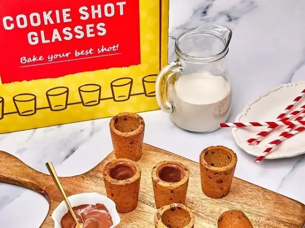 Win a Nestlé Toll House Cookie Shot Kit for free! (150 Winners)