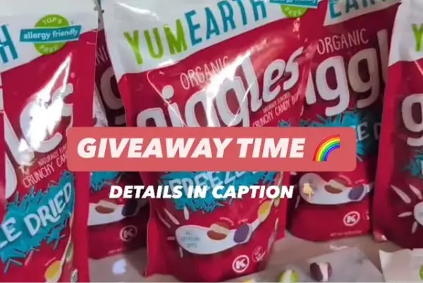 Win YumEarth: Organic Freeze Dried Giggles Giveaway