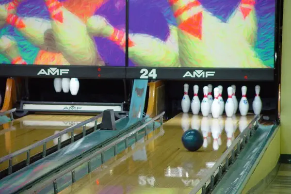 Take AMF Bowling Survey to Get $3 Off Bowling