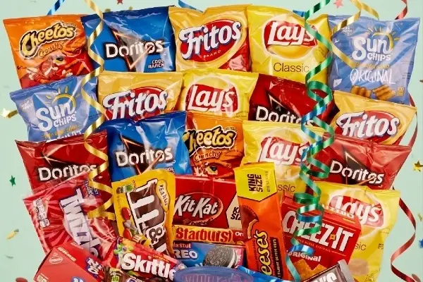 Win Snickers Deluxe Sweet and Savory Snacks Keepsake Gift Basket Giveaway