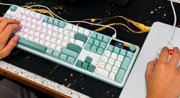 Win A Redragon K761 PRO Keyboard Giveaway