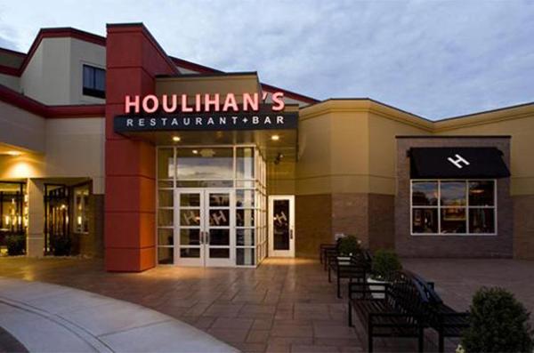 Houlihan’s Customer Feedback Survey: Win Free Gift Code