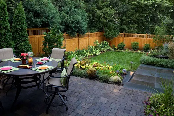 CountryLiving.com Beautiful Backyard Sweepstakes